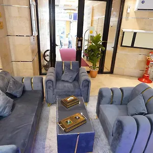 Cube Hotel